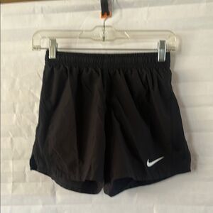 Nike Dri-FIT Girls Athletic Shorts Black Size XL Moisture-Wicking Activewear
